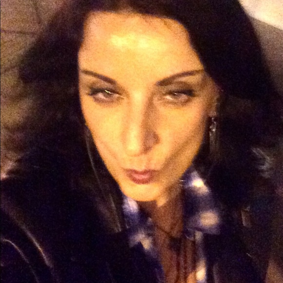 Meet your Posher, Viera - Picture 3 of 5